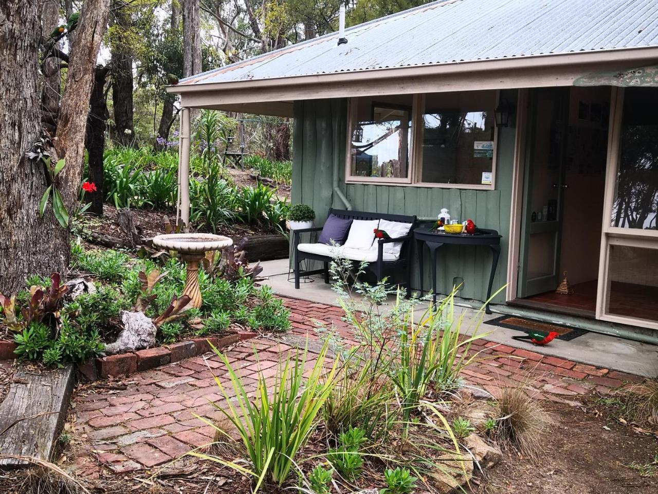 Kalimna Woods Cottages Lakes Entrance Exterior photo