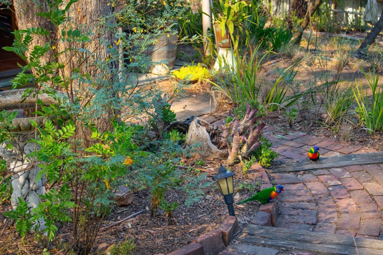 Kalimna Woods Cottages Lakes Entrance Exterior photo
