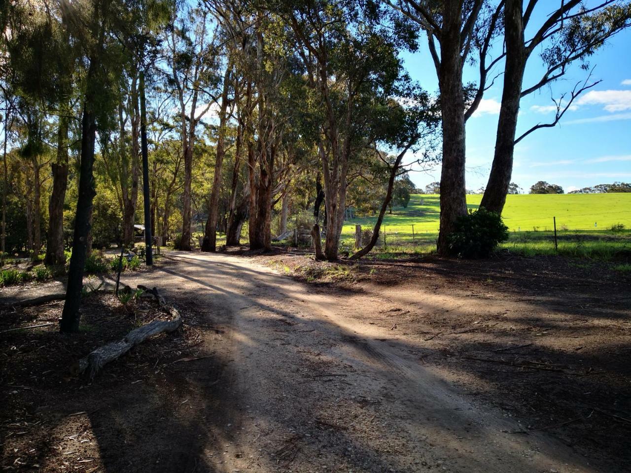 Kalimna Woods Cottages Lakes Entrance Exterior photo